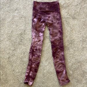 Free People Movement maroon tye-dye leggings - LIGHTLY USED